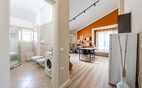 Melon Apartments