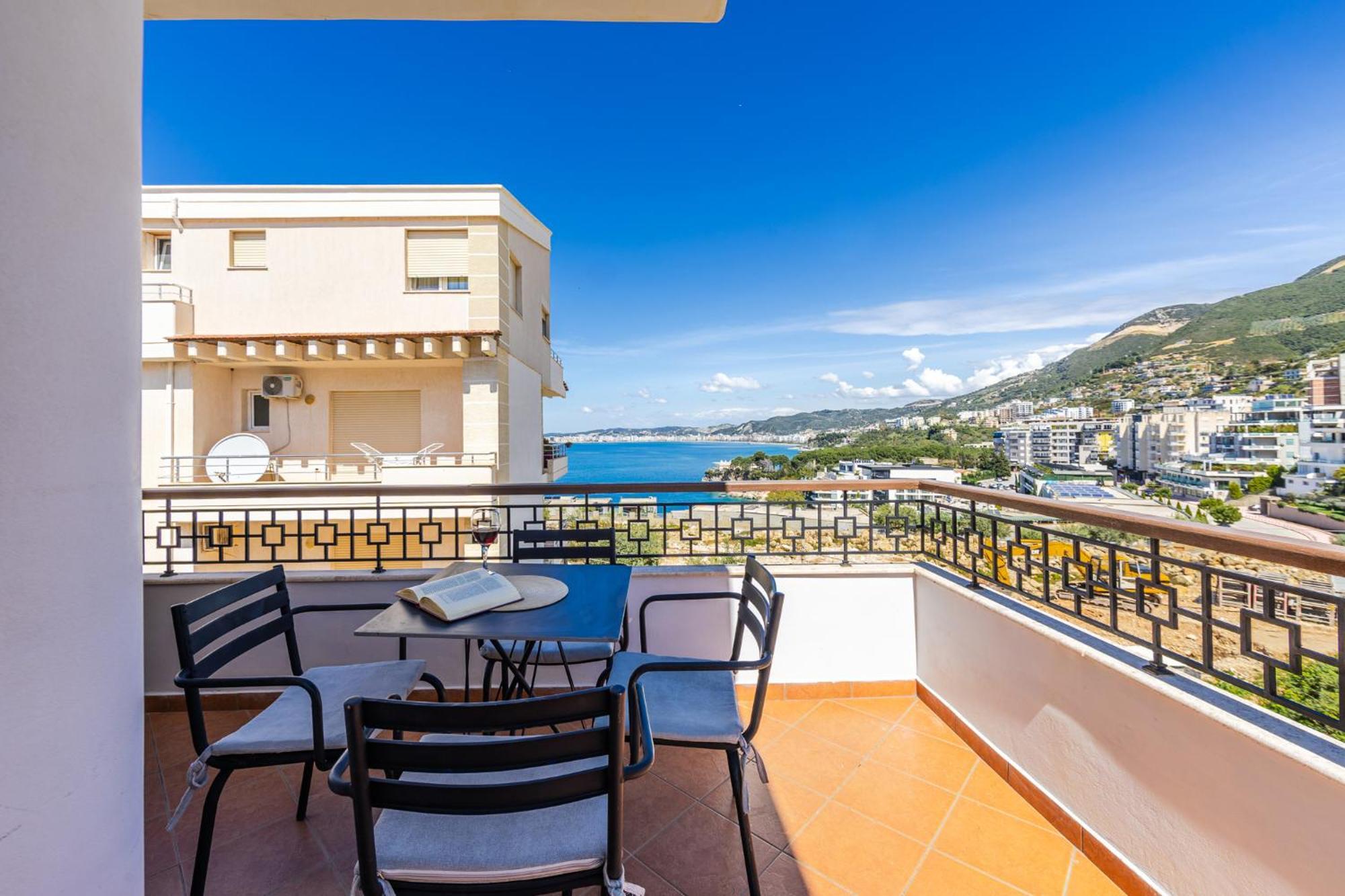 Melon Apartments Vlorë Esterno foto