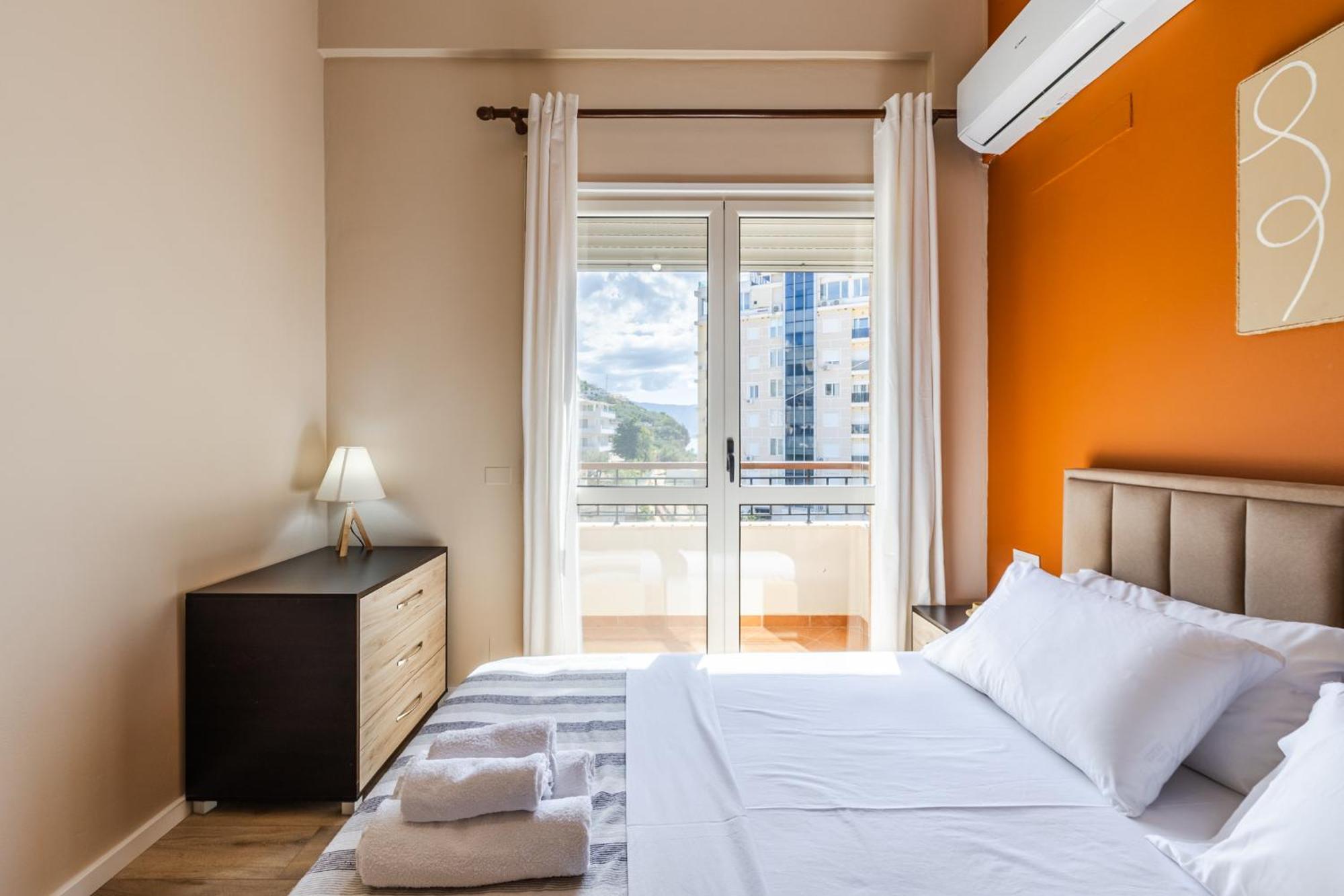 Melon Apartments Vlorë Esterno foto