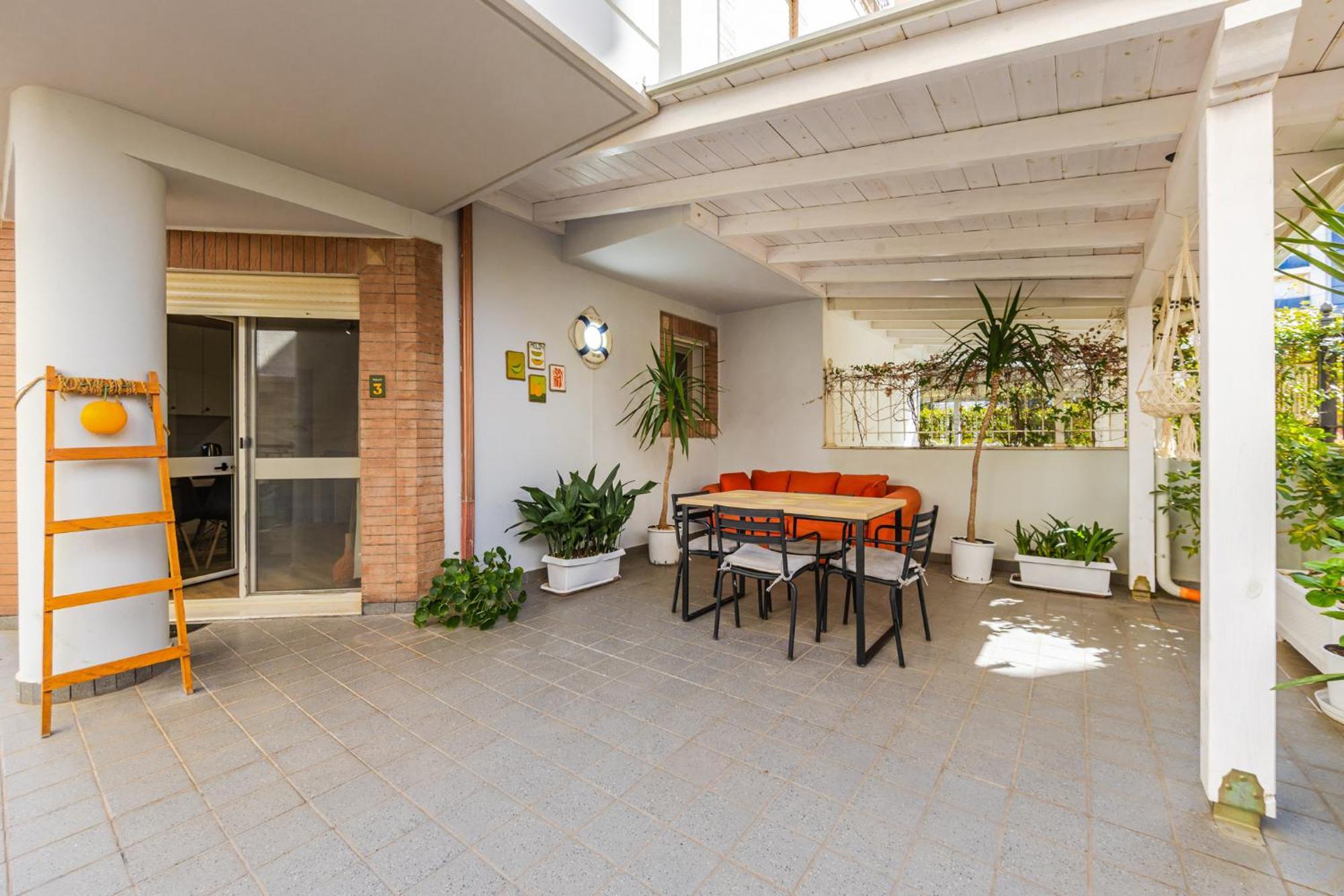 Melon Apartments Vlorë Esterno foto