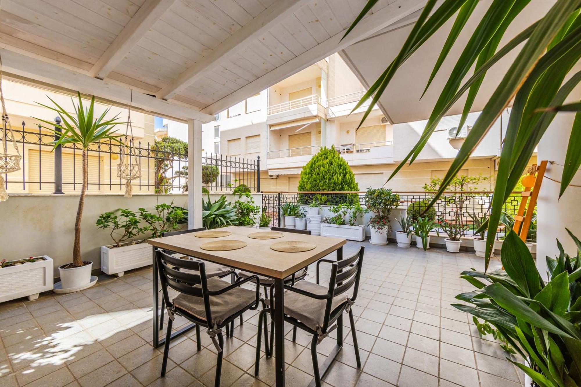 Melon Apartments Vlorë Esterno foto