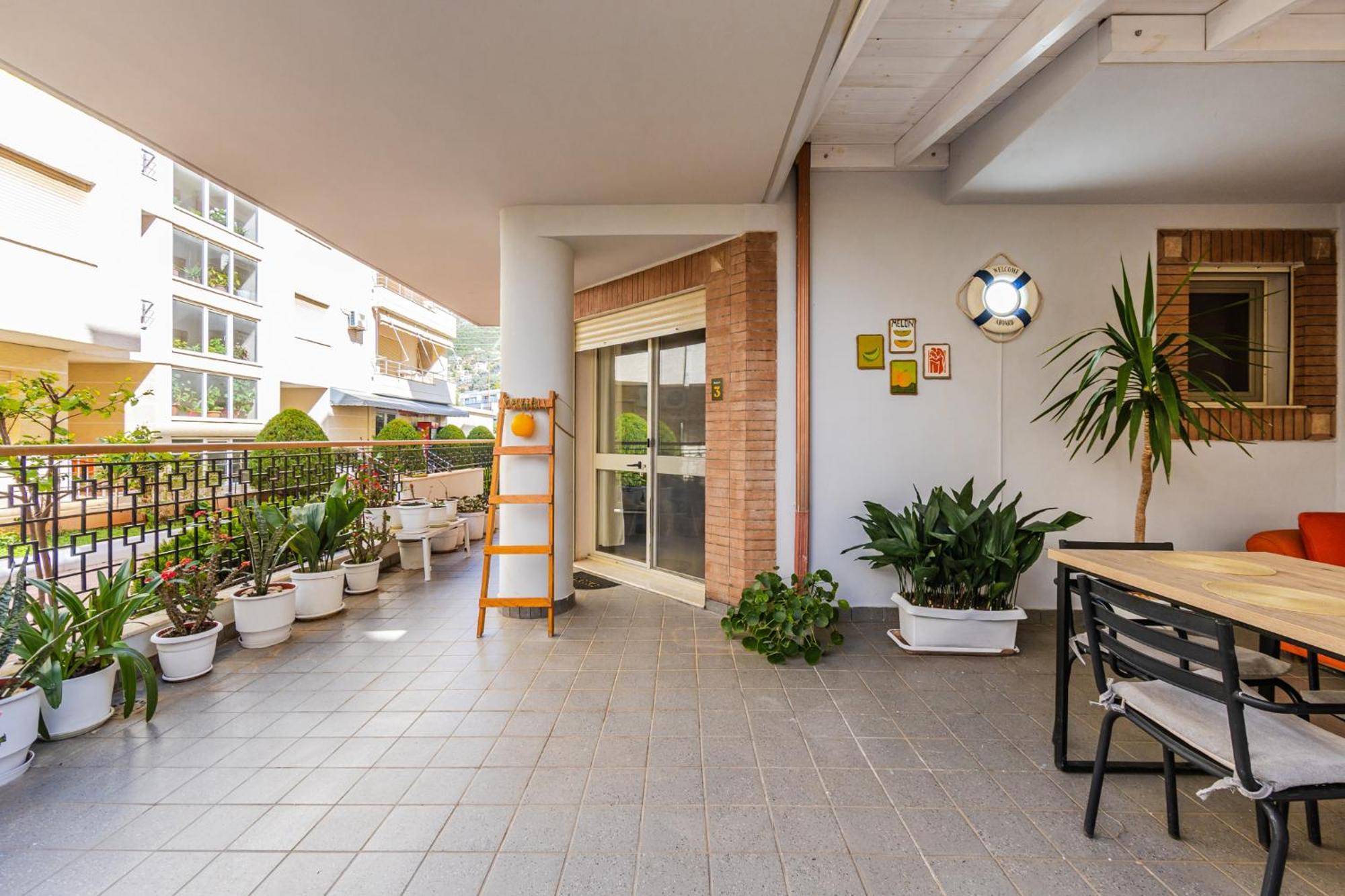 Melon Apartments Vlorë Esterno foto